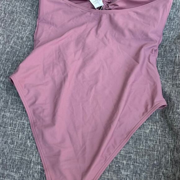 NWT CUPSHE Swimsuit Size L - Picture 2 of 3